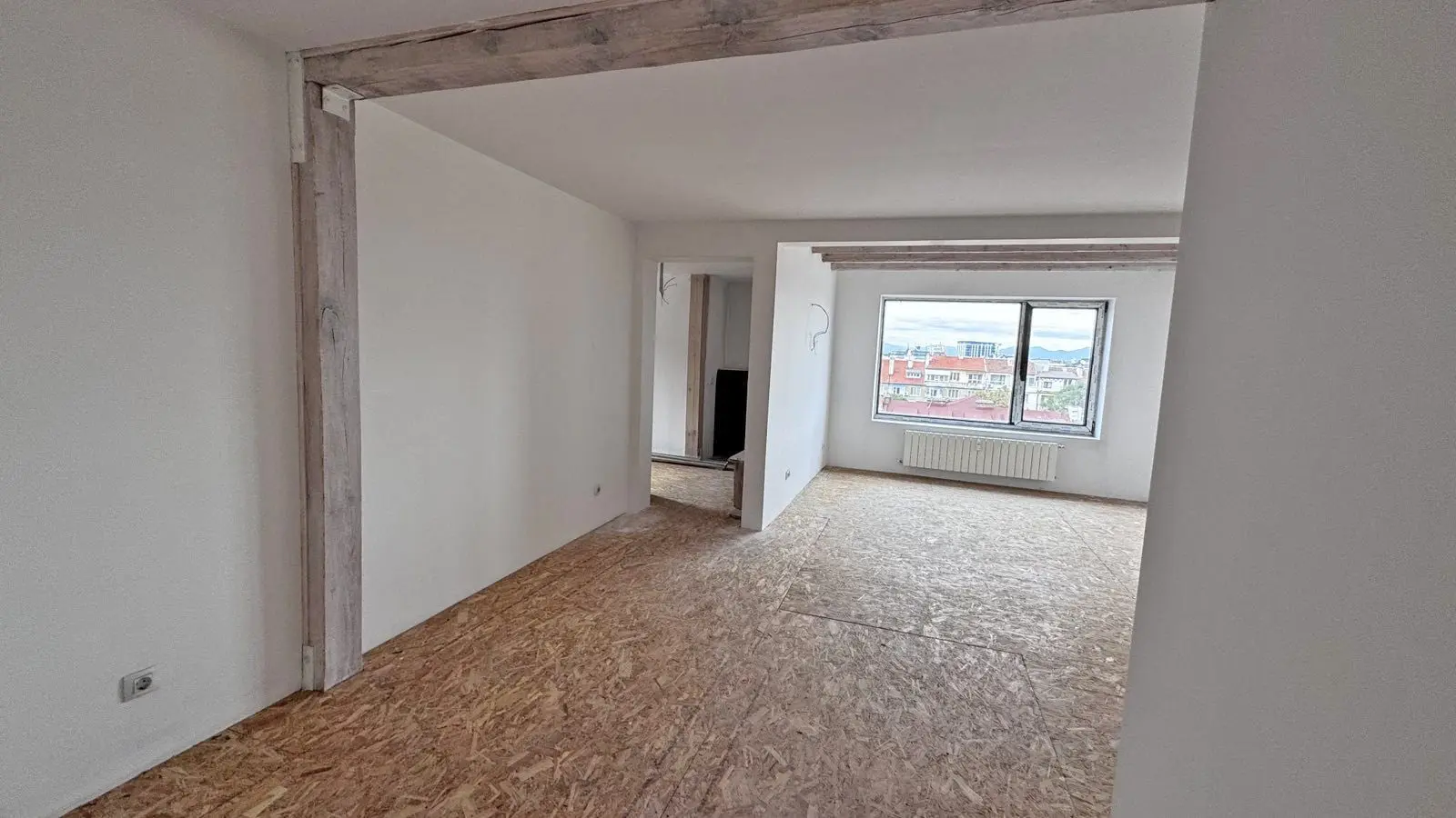 a2f2066cdc1f51aa8f23e6d196f13c4f Bright and spacious apartment on Gurko Street for sale