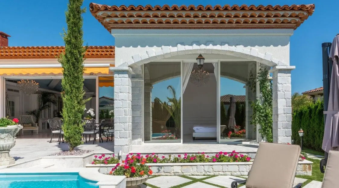 Luxurious two bedroom villa and pool in Sunny Beach for sale