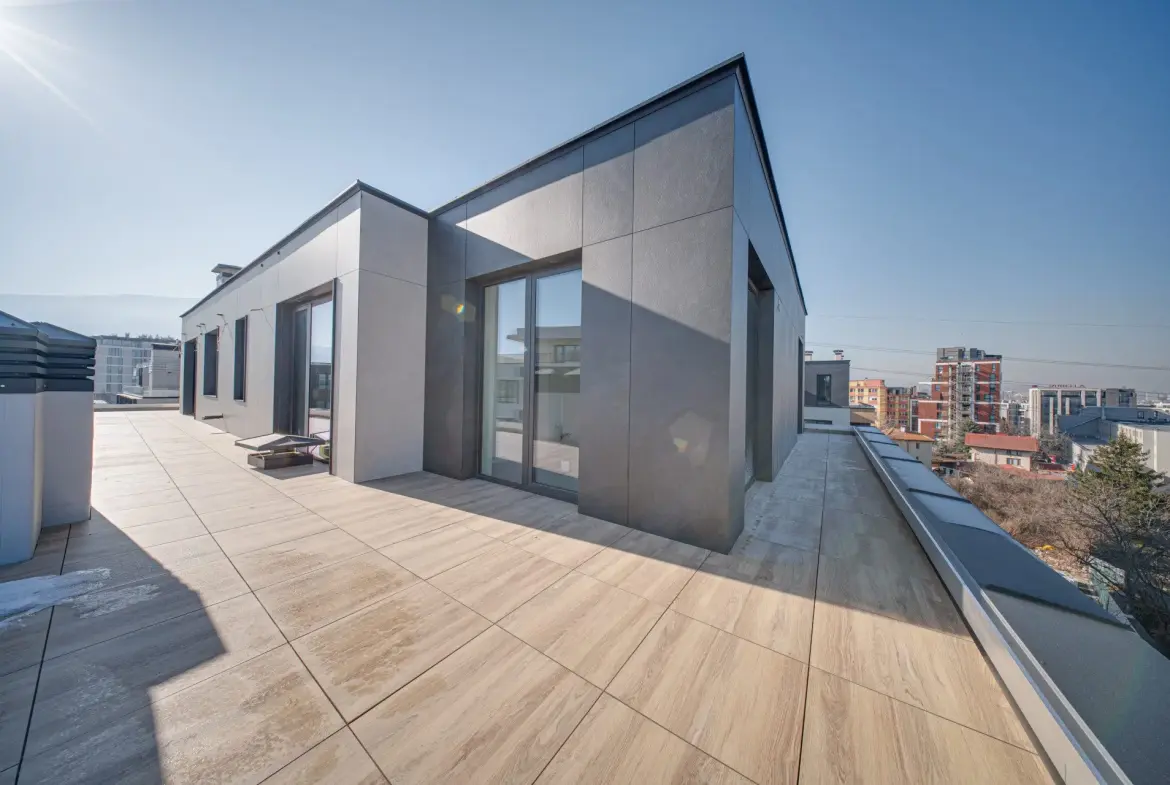 Penthouse with panoramic views in a new luxury building in Krastova Vada for sale