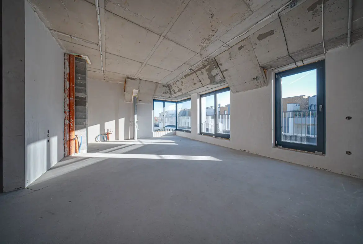 Three-bedroom apartment in a new complex near Paradise Mall