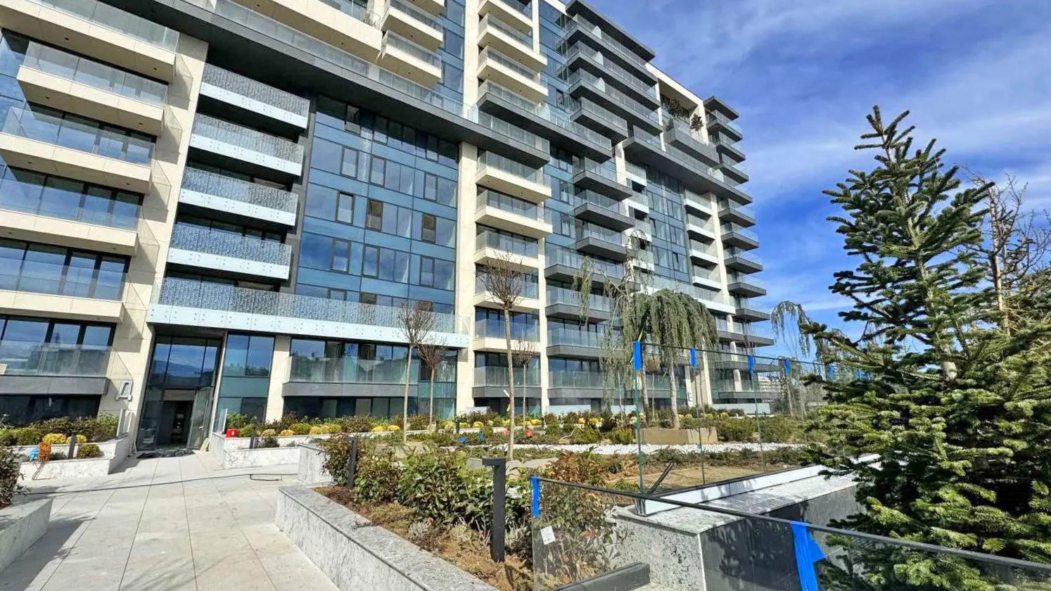 a60fd50d56f7480c6126b120581e72bf Three-bedroom apartment in a preferred newly built complex next to Zaimov Park