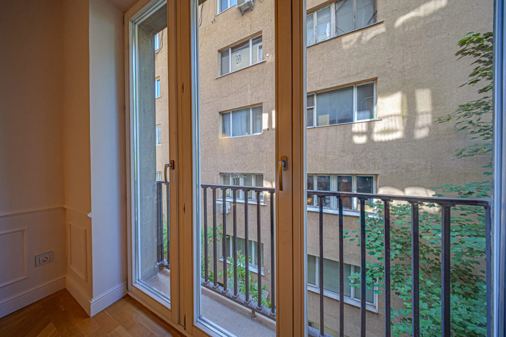 Exclusive apartment for sale in close proximity to the National Assembly