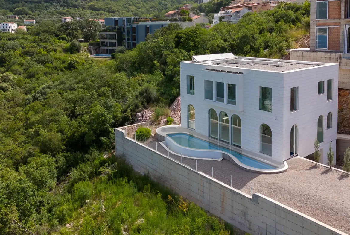 Pure Mansion: An Exclusive Eco-Technology Villa in Montenegro