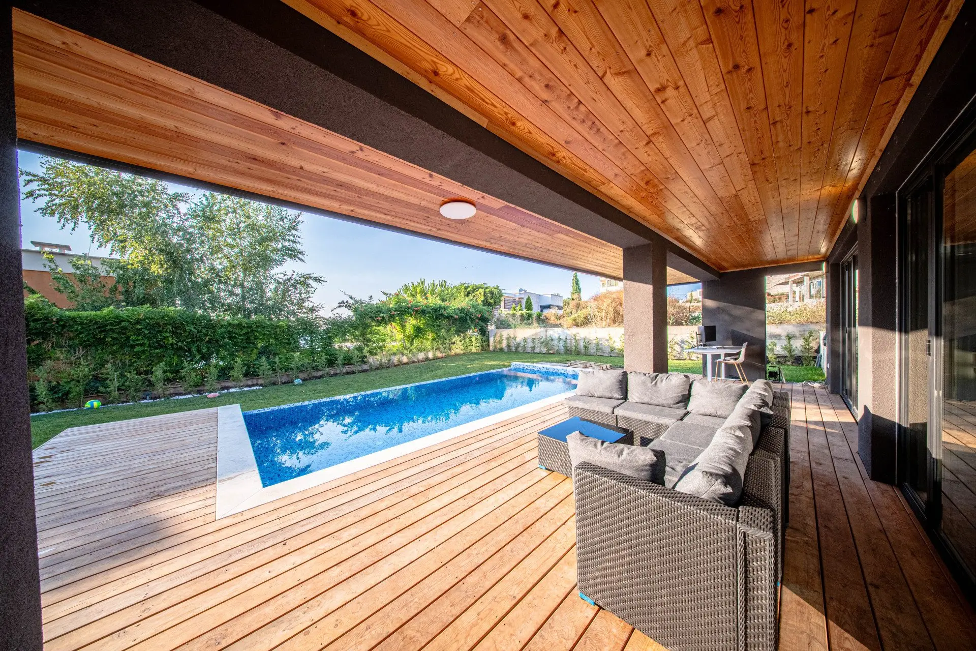 Remarkable modern house near Paradise Bay