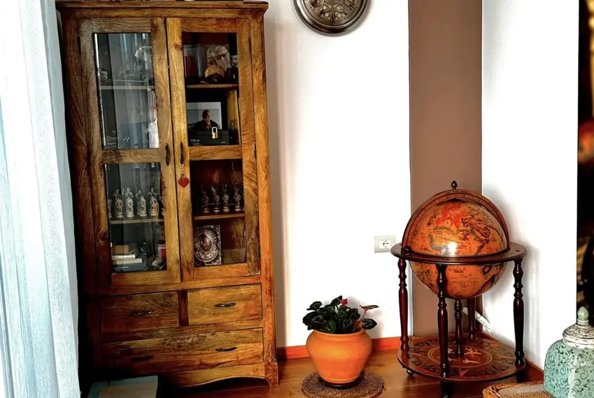 WONDERFUL PENTHOUSE FOR SALE IN SARANDA