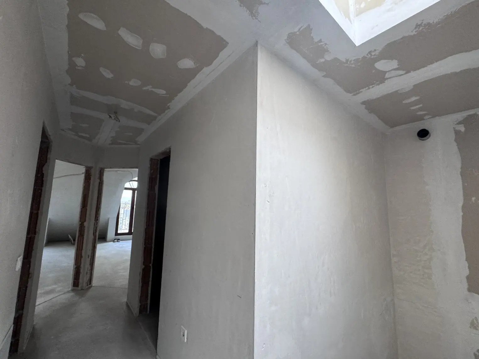 Three-bedroom apartment in a new luxury complex in Krastova vada