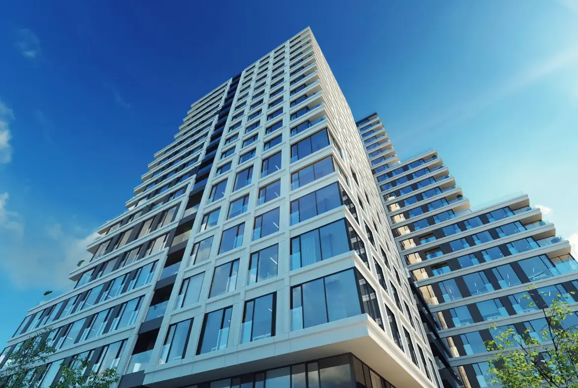 Three-room apartment in a modern new building next to MALL Paradise for sale