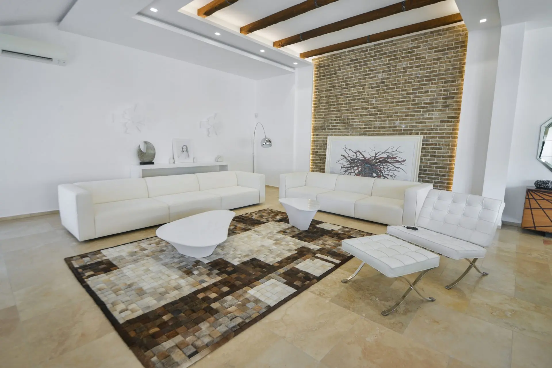 3-Bedroom Apartment in Pod magistralom, Budva
