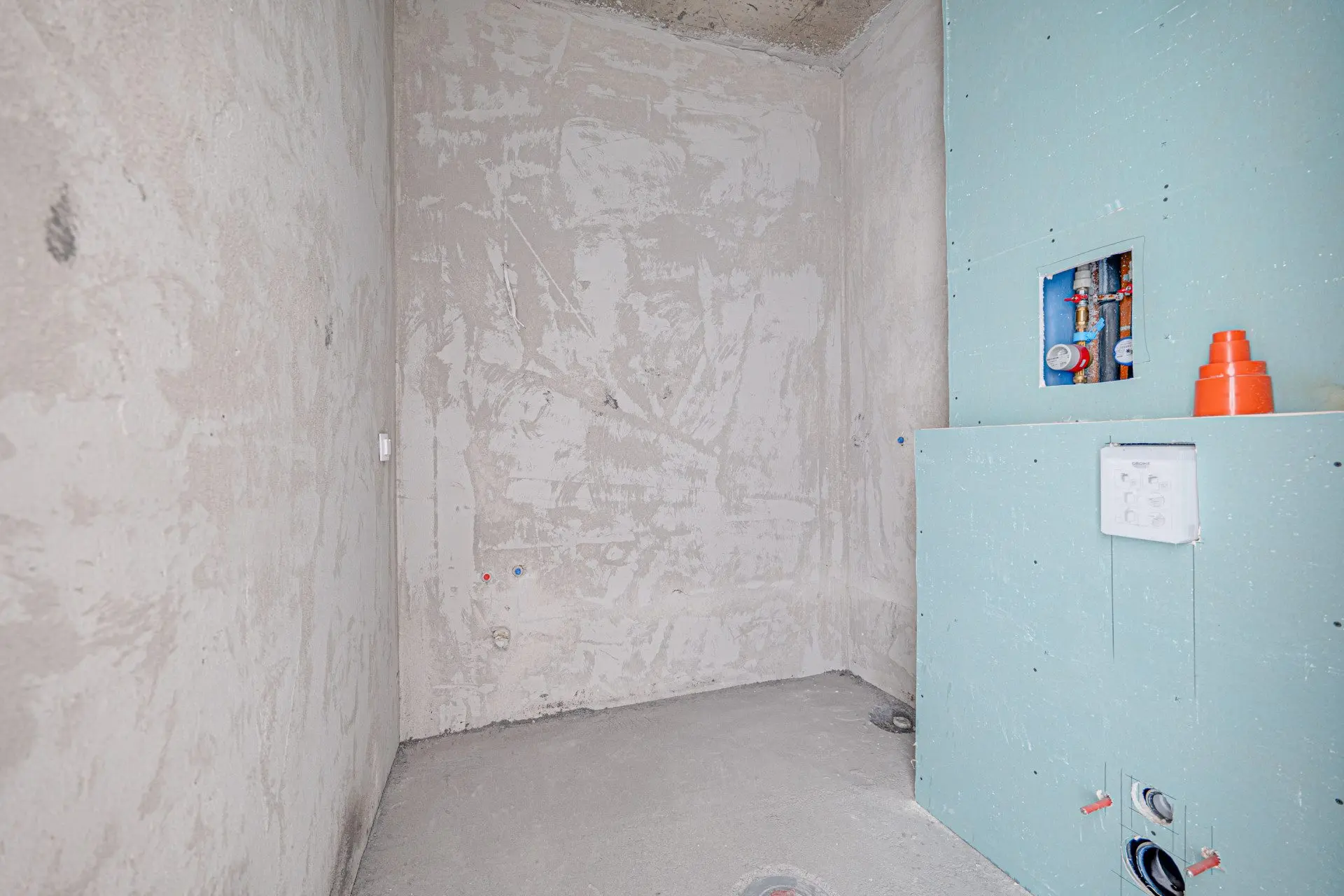 Penthouse in a new residential building with Act 16 in Mladost 4 for sale