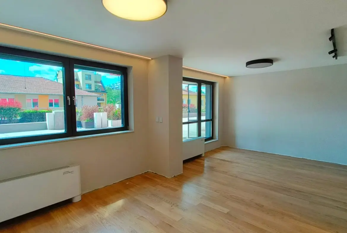 Spacious and fully furnished new apartment in the central part of Sofia