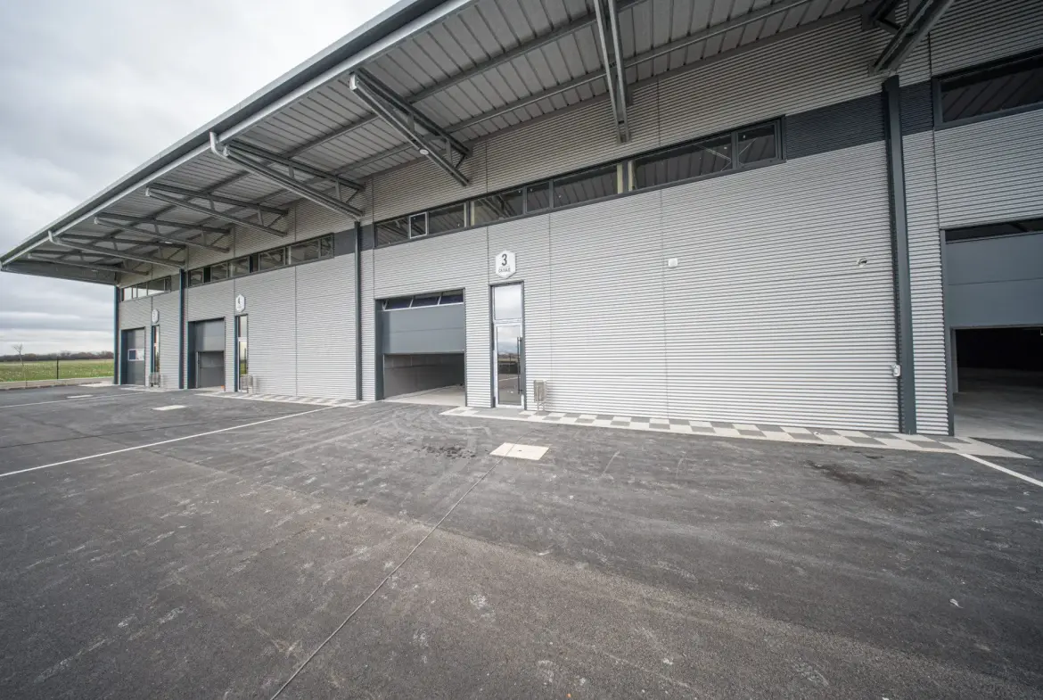 Newly built warehouse premises are for sale in the village of Lozen, at the Act 14 stage