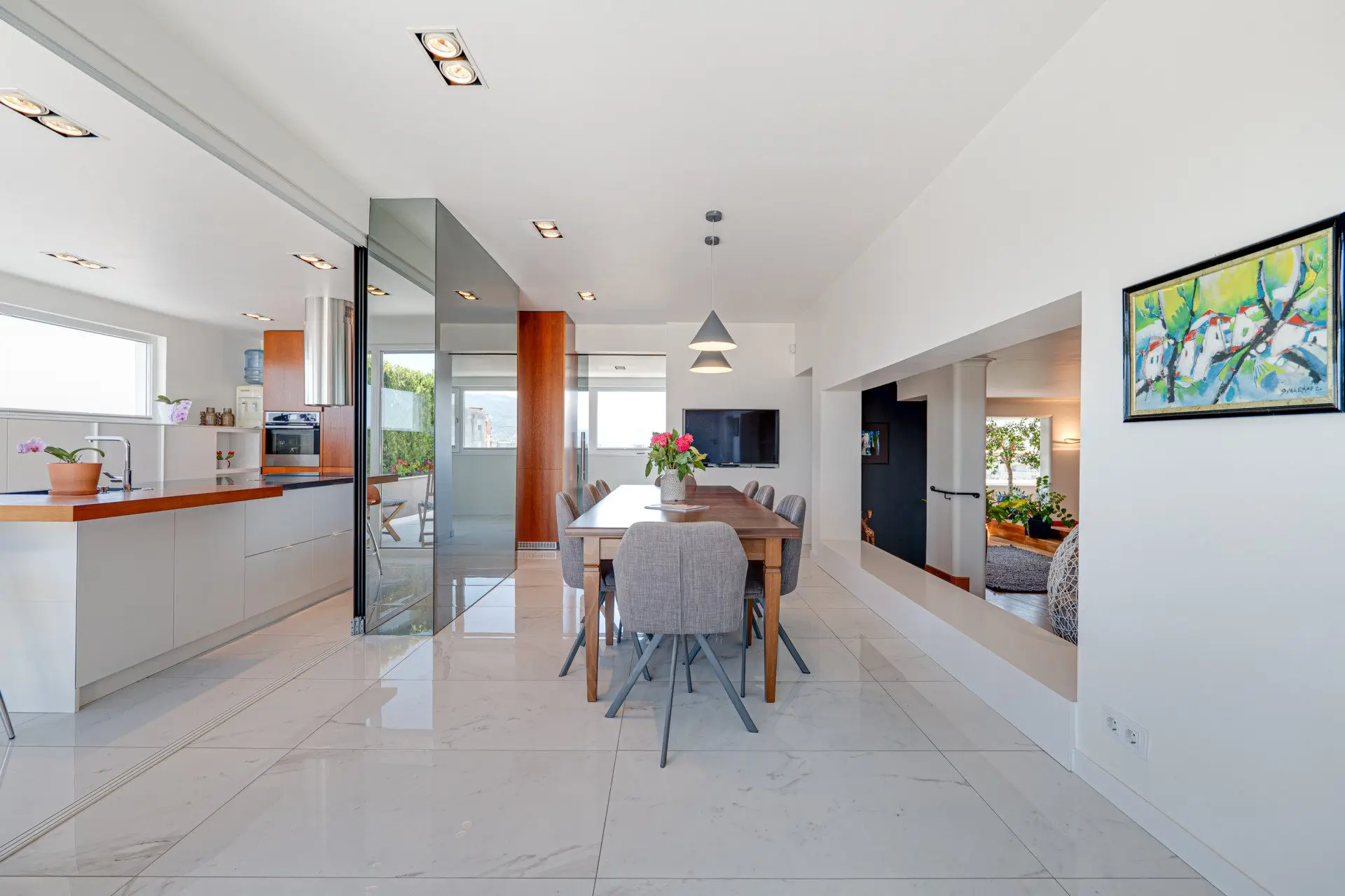 Remarkable multi-bedroom penthouse with panoramic views in Lozenets