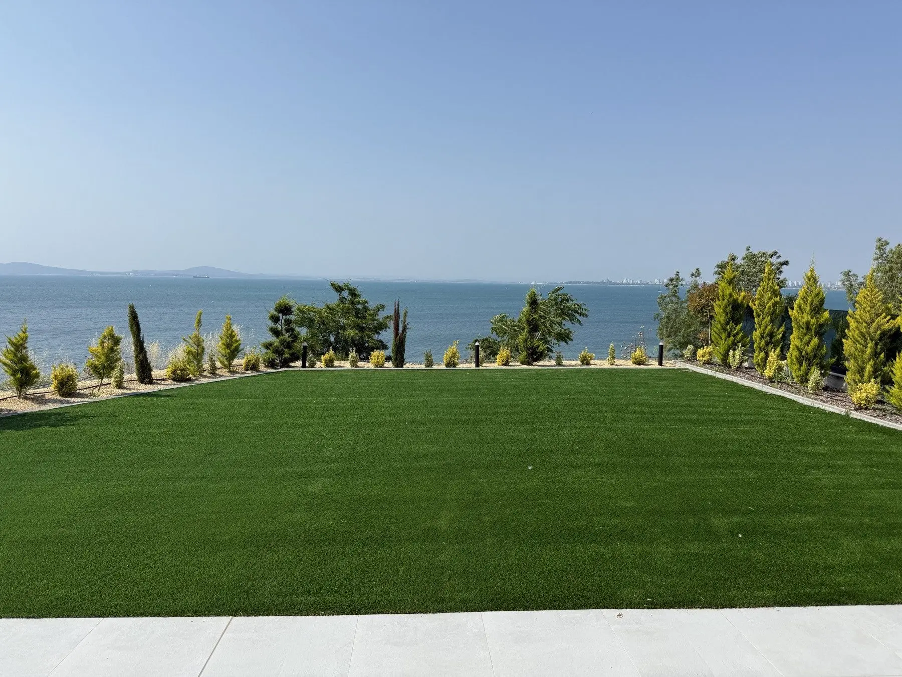 Luxury house with exceptional panoramic sea views