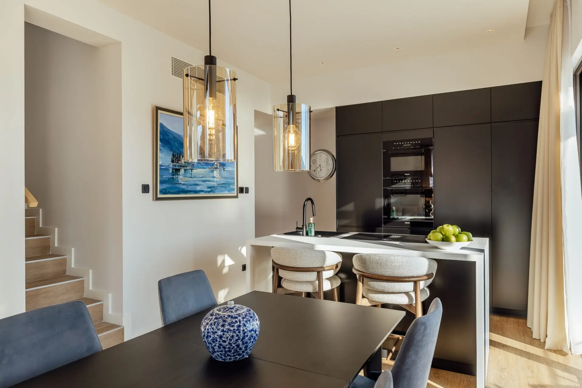 ac10322d996f16a7c662f56ce9afe43e3f94d5cee054e43247565357fdc93b7a6824d17026de1 Sea View Penthouse in Boka Place, Porto Montenegro