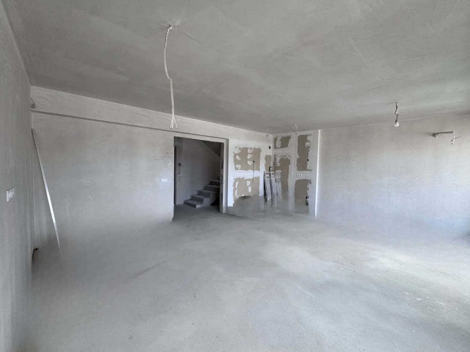 Three-bedroom apartment in a new luxury complex in Krastova vada