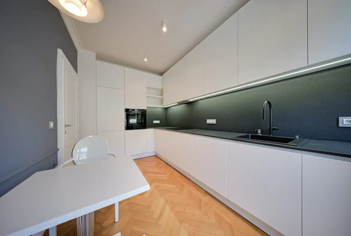 Exclusive apartment for sale in close proximity to the National Assembly