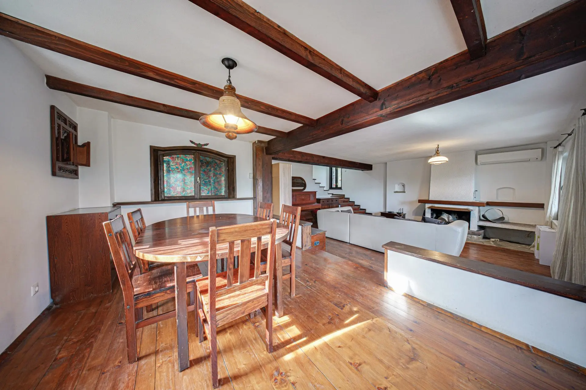 A cozy house with a beautiful yard and a perfect location in Dragalevtsi for sale