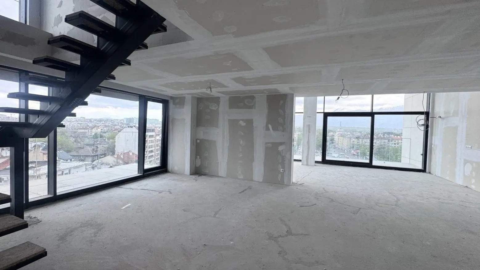 Remarkable maisonette in a preferred newly built complex for sale