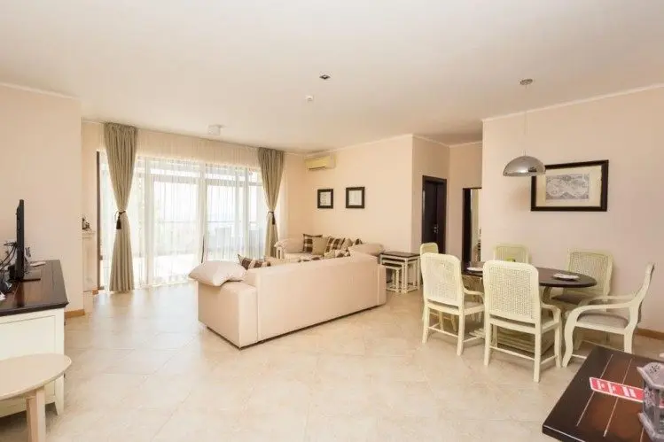 Apartment 3 rooms for sale in villa, Tharcian Cliffs compound, Bulgaria