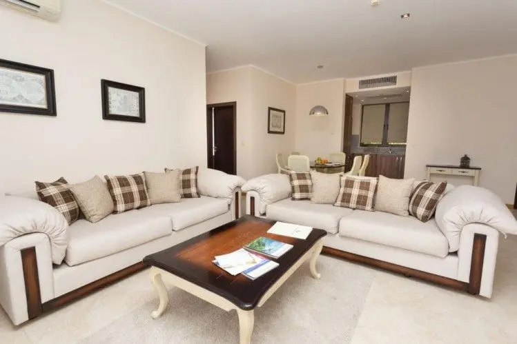 Apartment 3 rooms for sale in villa, Tharcian Cliffs compound, Bulgaria