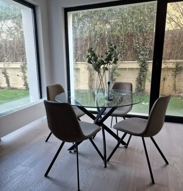 Apartment for sale 4 rooms residential compound with swimming pool, next to the forest, fully furnished