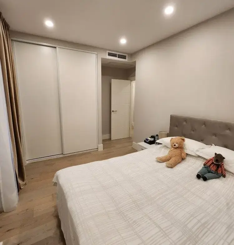 Apartment for sale 4 rooms residential compound with swimming pool, next to the forest, fully furnished