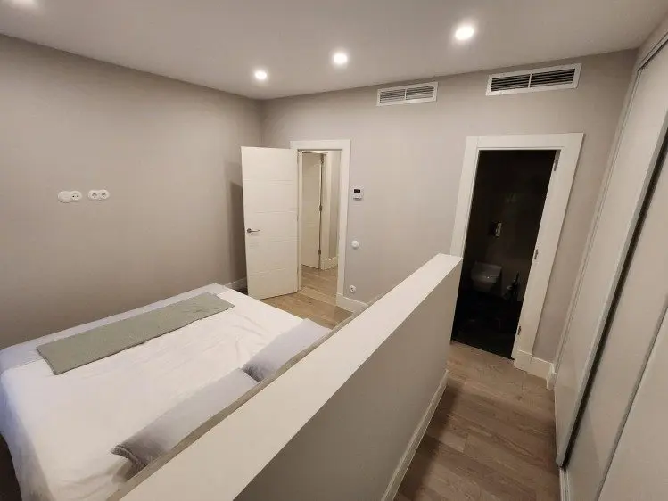 Apartment for sale 4 rooms residential compound with swimming pool, next to the forest, fully furnished