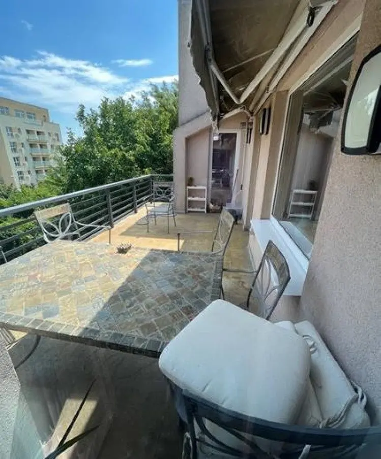 apartament-5-camere-de-vanzare-otopeni-bucuresti-374-mp-rgt38898-4-1 Apartment for sale 5 rooms Otopeni, Bucharest 374 sqm