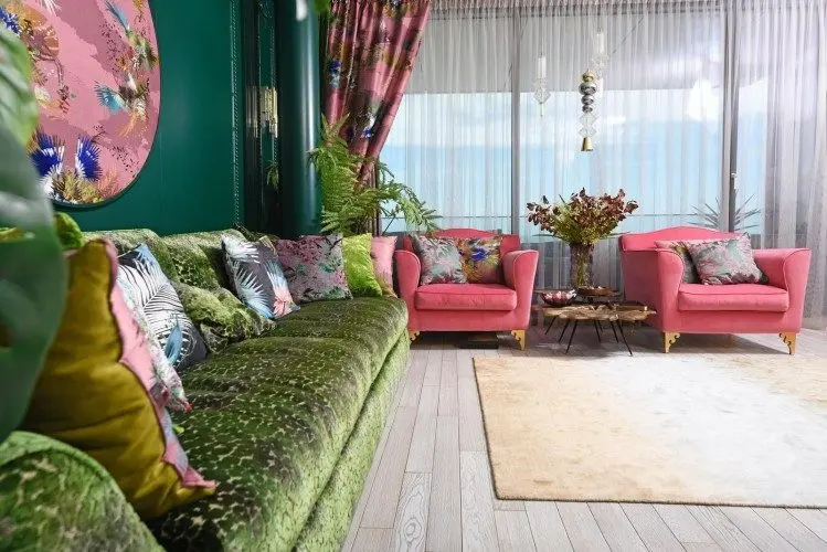 Apartment full of charm and color for sale on the Black Sea shore – Mamaia, Constanța County