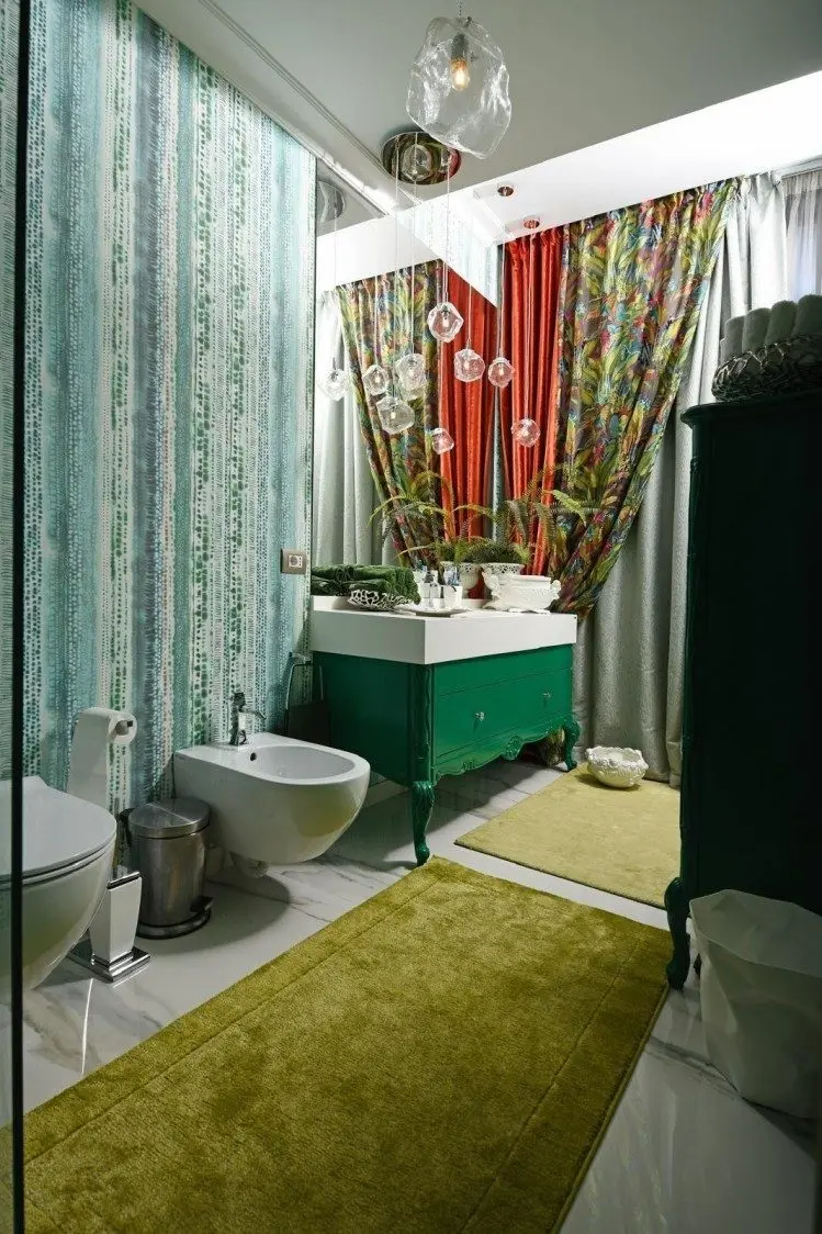 Apartment full of charm and color for sale on the Black Sea shore – Mamaia, Constanța County