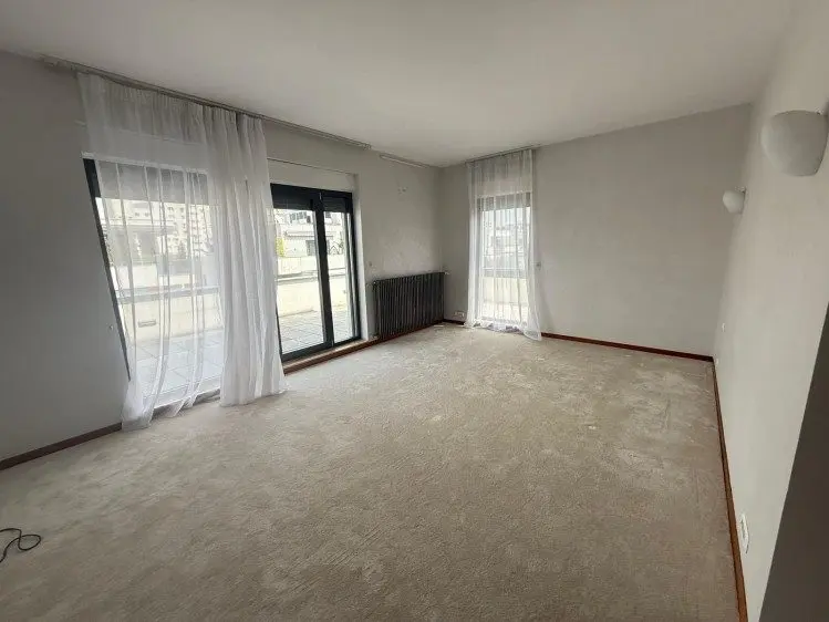 4 room apartment for sale elegant residential compound Dorobanti – Capiatel area, Bucharest