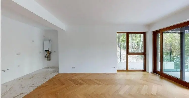 Apartment for sale 2 rooms, Sinaia area, Prahova county 86.7 sqm