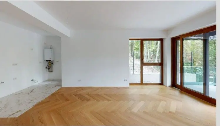 Apartment for sale 2 rooms, Sinaia area, Prahova county 86.7 sqm