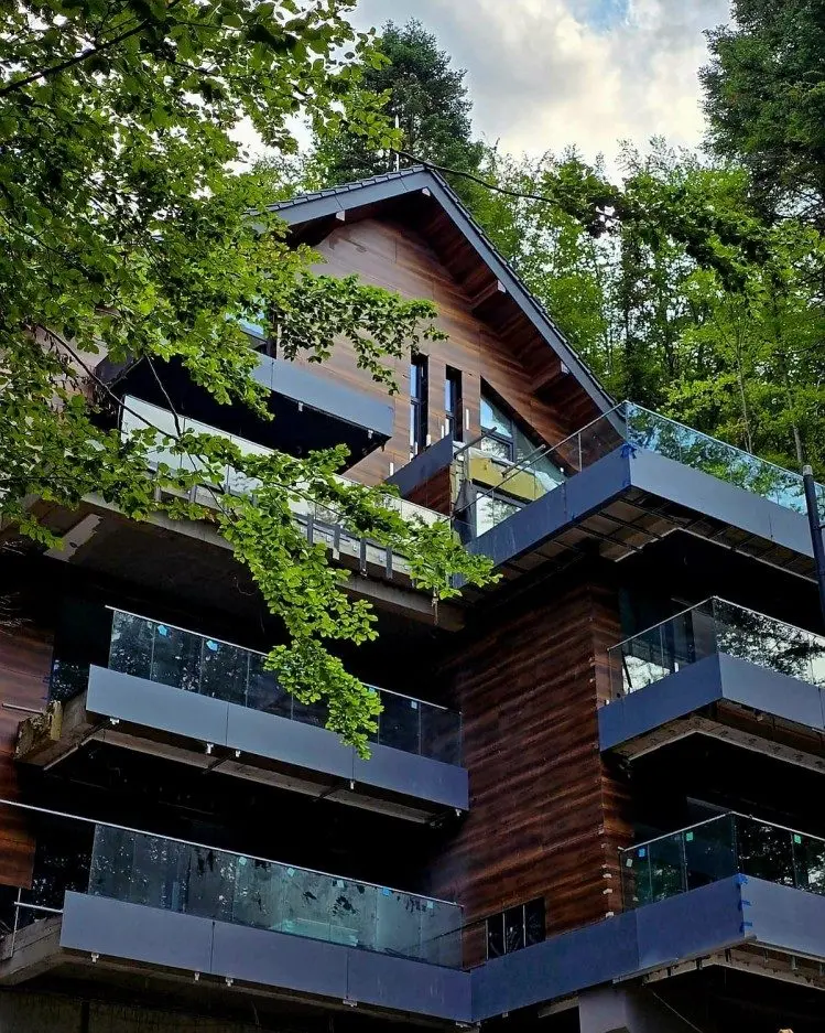 Apartment for sale 2 rooms, Sinaia area, Prahova county 86.7 sqm