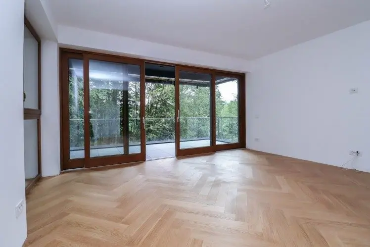 Apartment for sale 3 rooms, Sinaia area, Prahova county 111.7 sqm