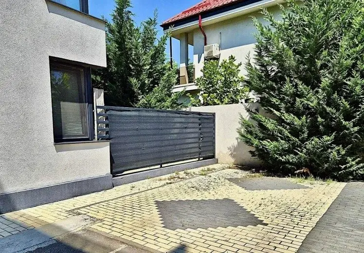 Apartment for sale 3 room, 70 sqm garden, Pipera area, Bucharest