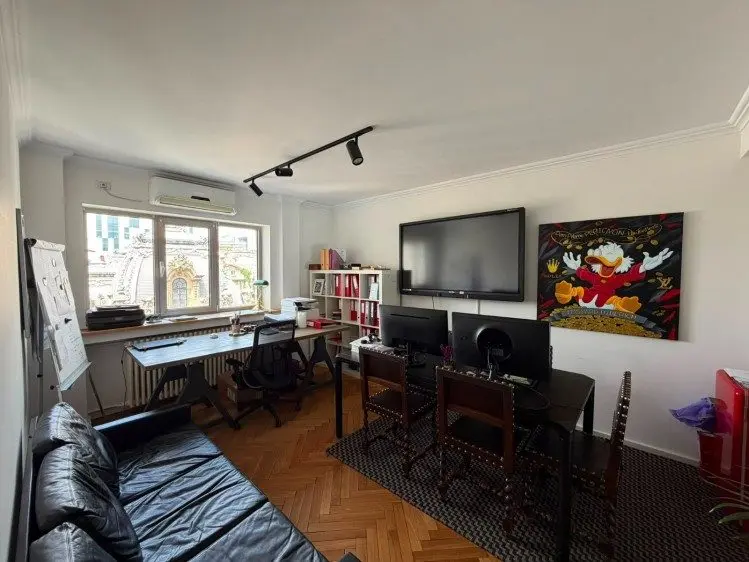 3 room apartment for sale Calea Victoriei area, Bucharest 93 sqm