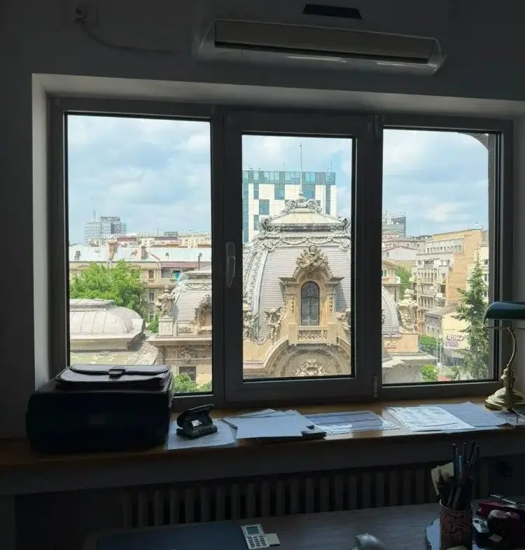 3 room apartment for sale Calea Victoriei area, Bucharest 93 sqm