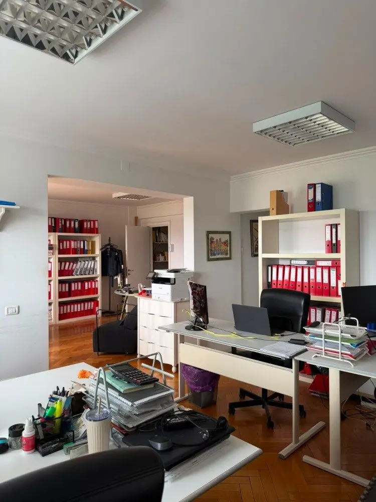 3 room apartment for sale Calea Victoriei area, Bucharest 93 sqm