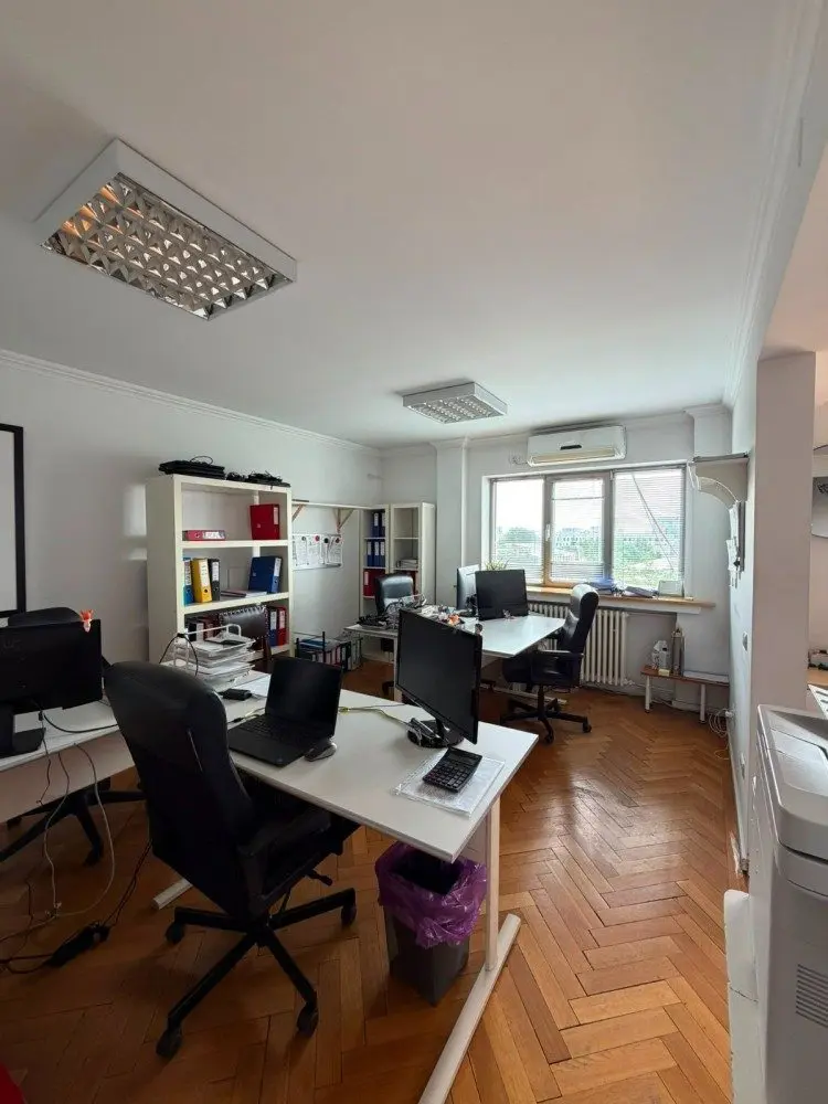 3 room apartment for sale Calea Victoriei area, Bucharest 93 sqm