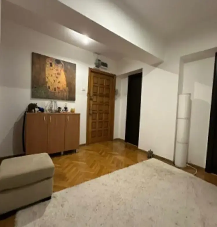 3 room apartment for sale Calea Victoriei area, Bucharest