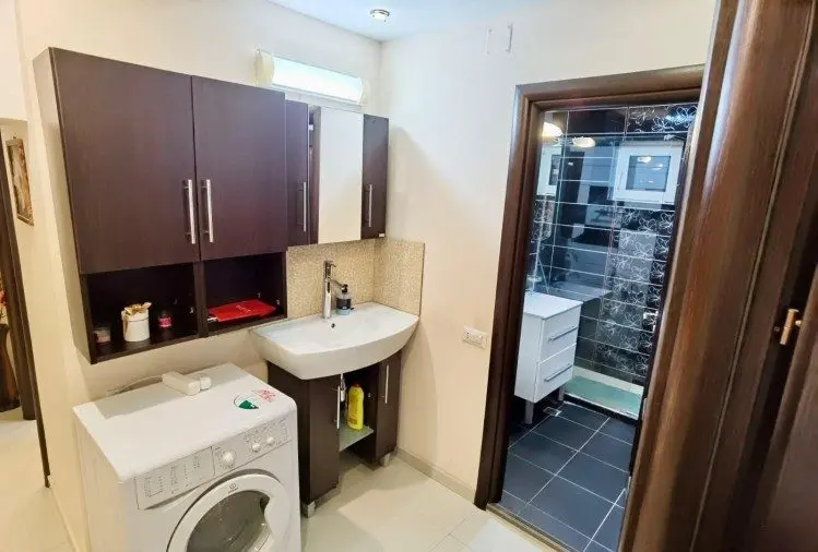 Apartment for sale 3 rooms Dorobanti area, Bucharest 83 sqm