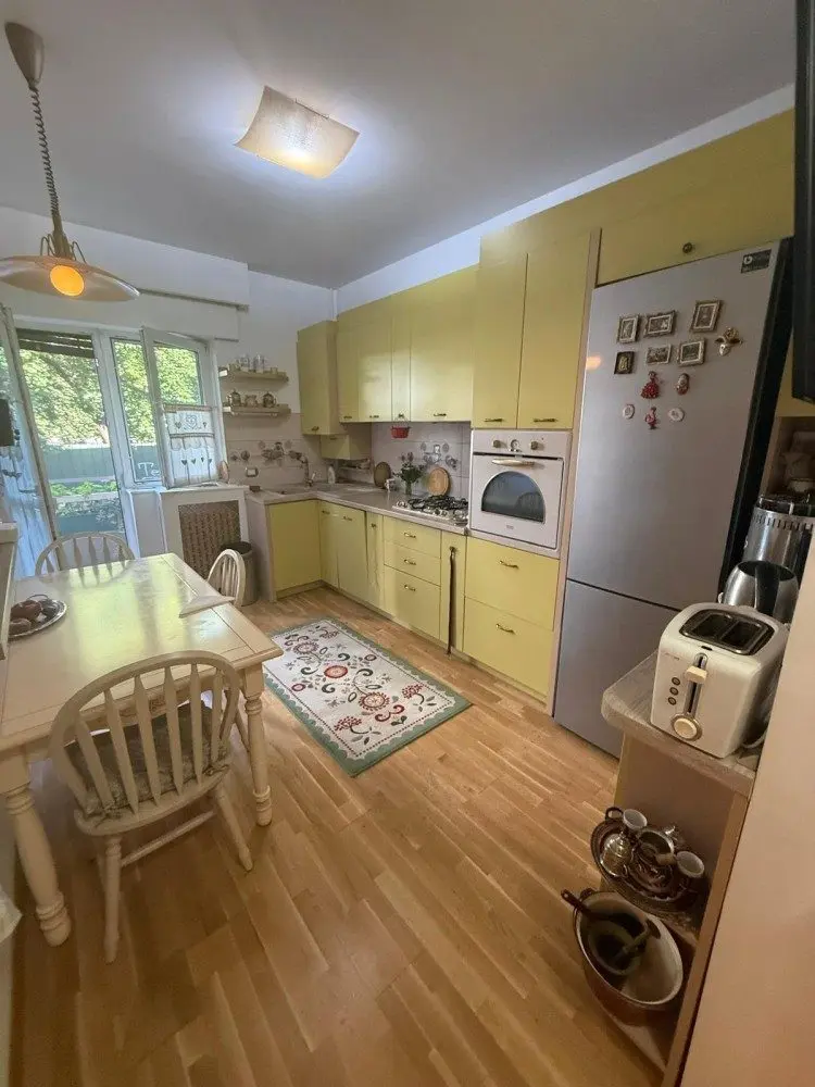 Apartment for sale 4 rooms Dorobanti – Capitale area, Bucharest