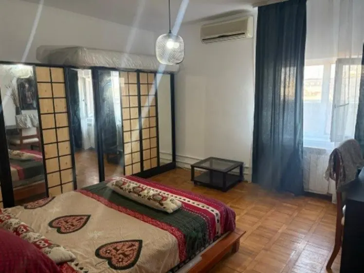 Apartment for sale 3 rooms Parliament Palace area, Bucharest