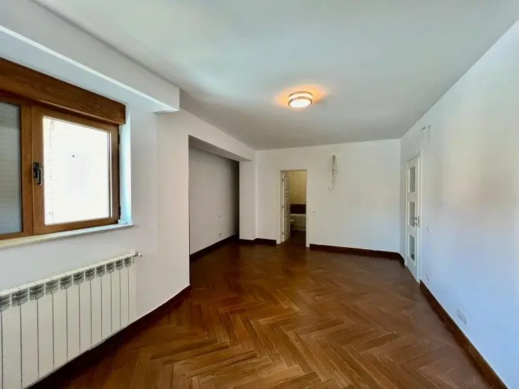 Apartment for sale 3 rooms Beller Market – Dorobanti, Bucharest 178 sqm