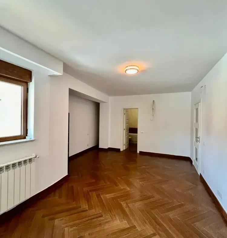 Apartment for sale 3 rooms Beller Market – Dorobanti, Bucharest 178 sqm