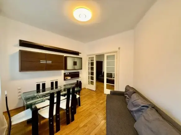 Apartment for sale 3 rooms Unirii area, Bucharest 73 sqm
