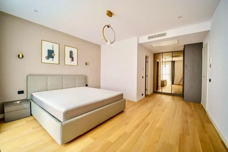 Apartment for sale 4 rooms Herastrau area, Bucharest 155 sqm