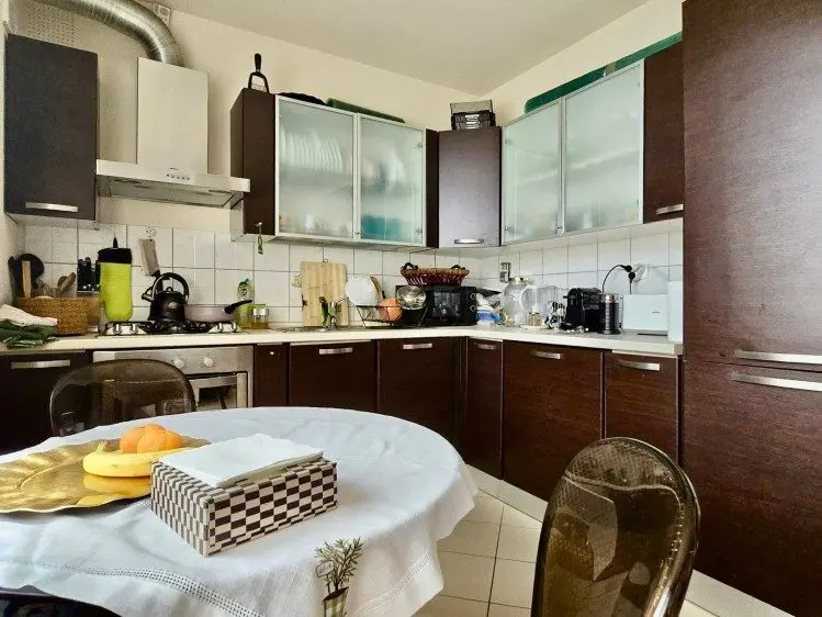 Apartment for sale 4 rooms Herastrau – Nordului area, Bucharest