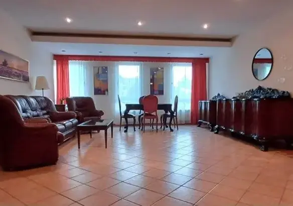 Apartment for sale 5 rooms Batistei – Intercontinetal area, Bucharest